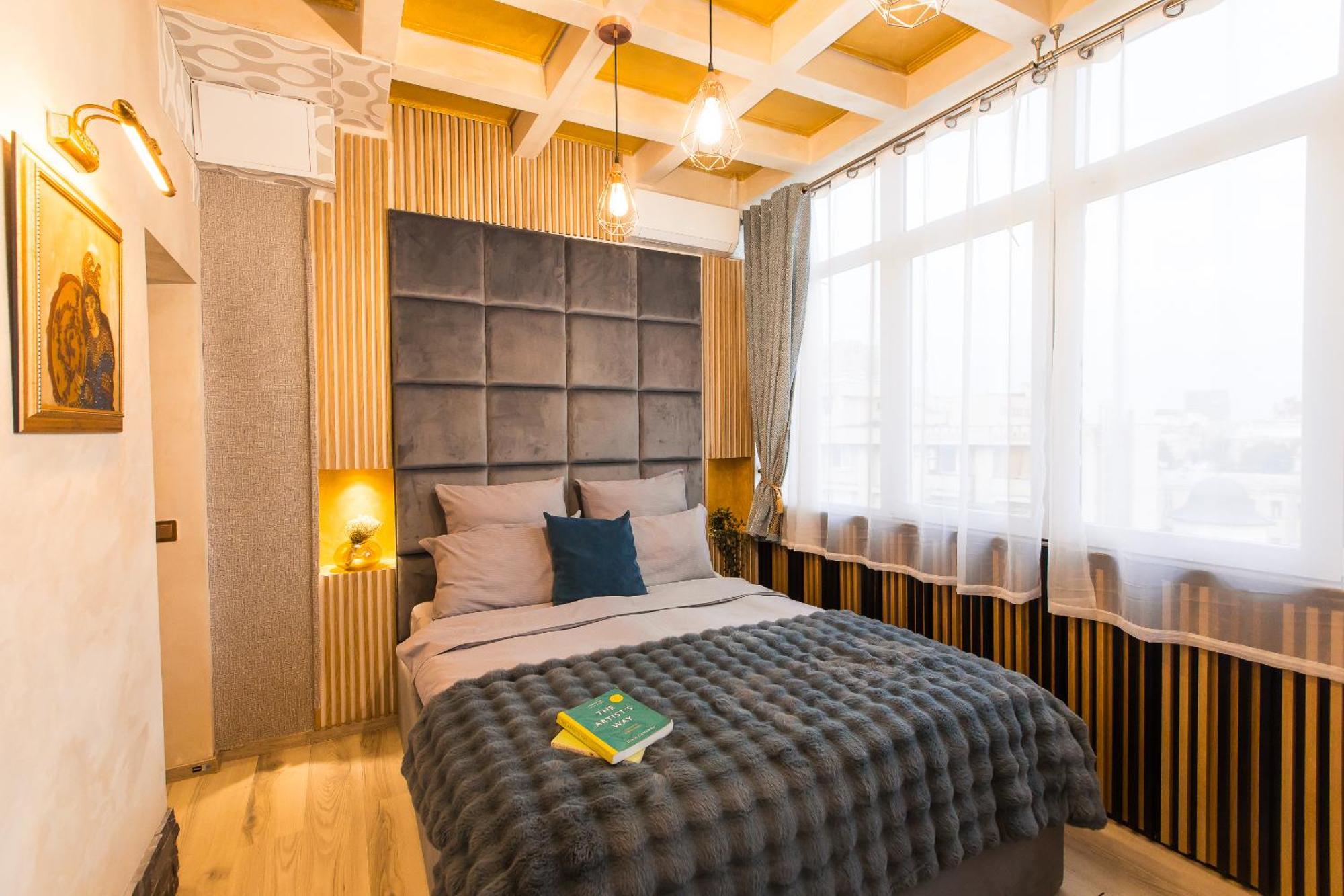 Royalty Apt With City Views On Calea Victoriei Bucharest Exterior photo