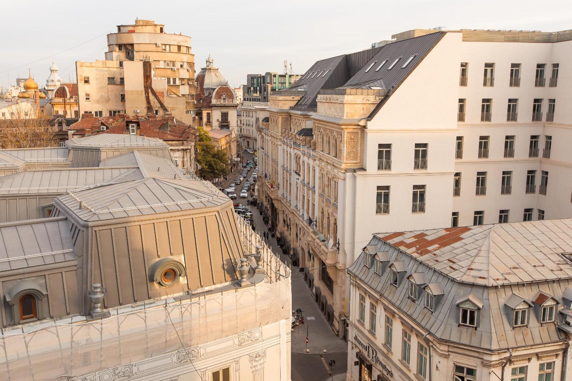 Royalty Apt With City Views On Calea Victoriei Bucharest Exterior photo